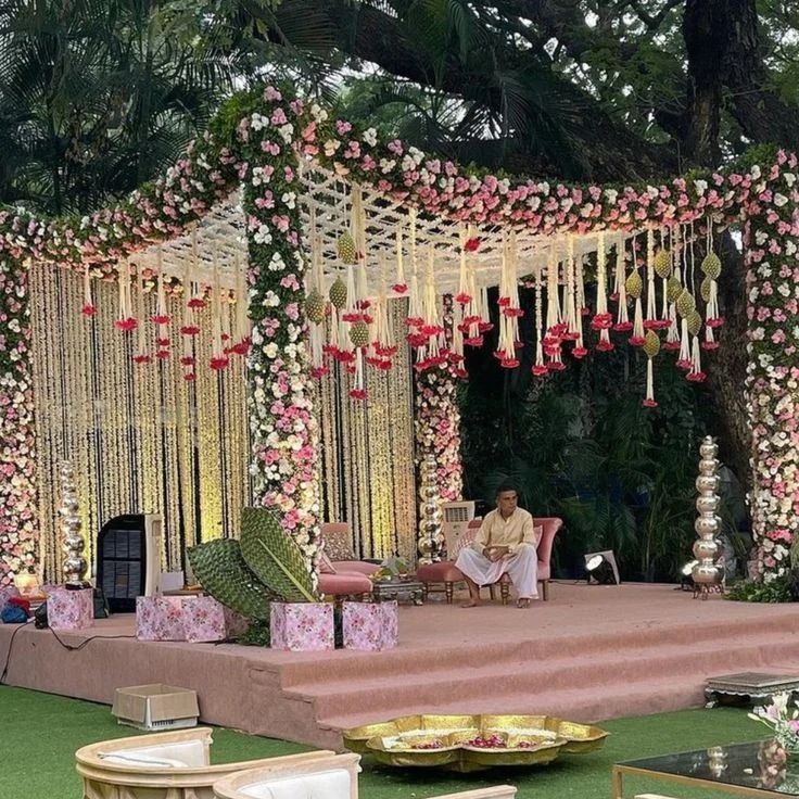 Elevating Your Wedding with a Garden of Elegance - Unveil the Charm of a Luxurious Outdoor Oasis
